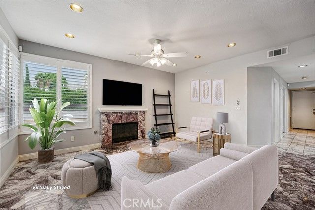 901 Clearwood Avenue, Riverside, CA 92506