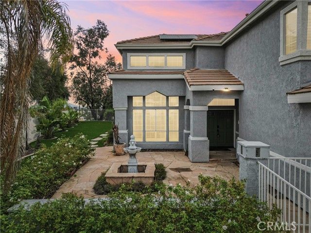 901 Clearwood Avenue, Riverside, CA 92506