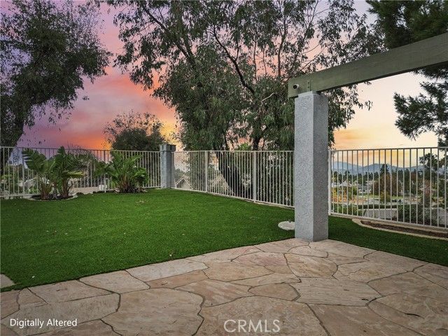 901 Clearwood Avenue, Riverside, CA 92506