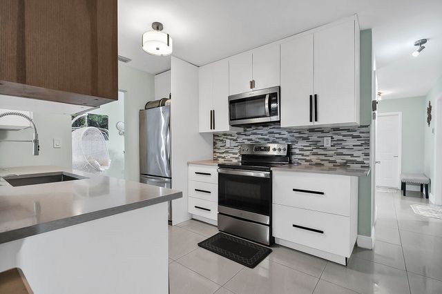 7204 NW 71st Avenue, Tamarac, FL 33321