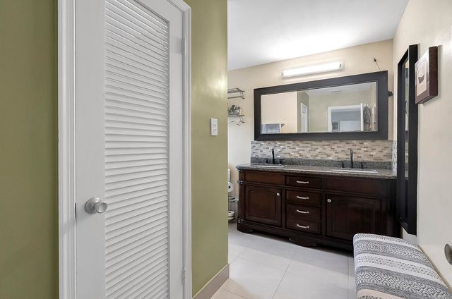 7204 NW 71st Avenue, Tamarac, FL 33321