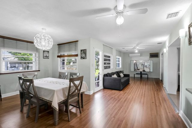 7204 NW 71st Avenue, Tamarac, FL 33321