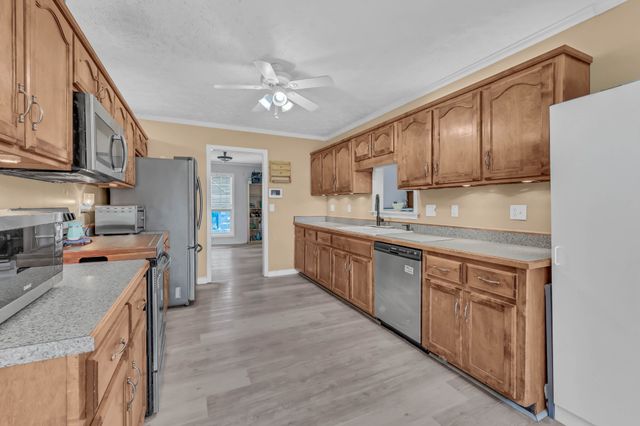 727 Ellie Nat Dr, Clarksville, TN 37040