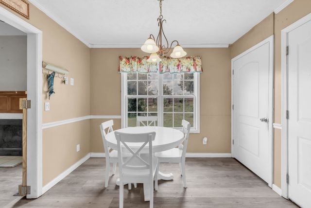 727 Ellie Nat Dr, Clarksville, TN 37040
