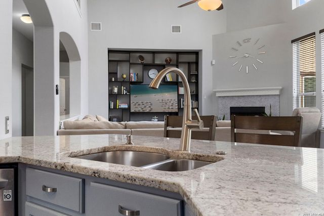 23554 Seven Winds, San Antonio, TX 78258