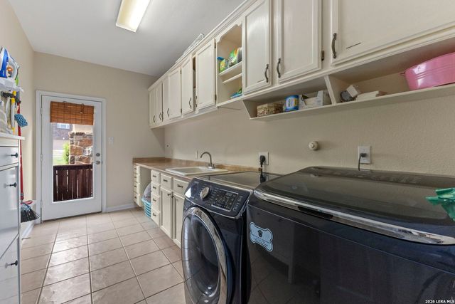 23554 Seven Winds, San Antonio, TX 78258