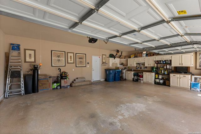 23554 Seven Winds, San Antonio, TX 78258
