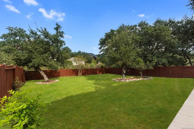23554 Seven Winds, San Antonio, TX 78258