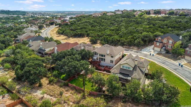 23554 Seven Winds, San Antonio, TX 78258