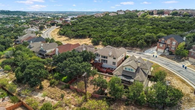 23554 Seven Winds, San Antonio, TX 78258