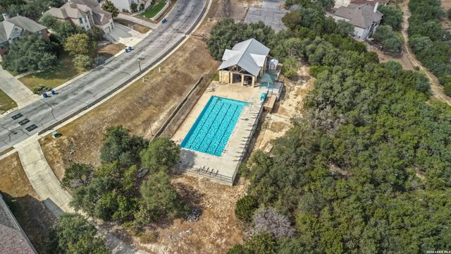 23554 Seven Winds, San Antonio, TX 78258