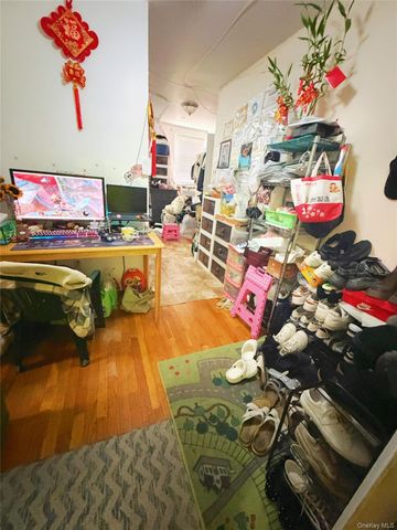 4343 Kissena Boulevard 502, Flushing, NY 11355