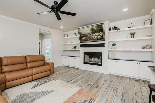 8105 PENSACOLA Avenue, Amarillo, TX 79118