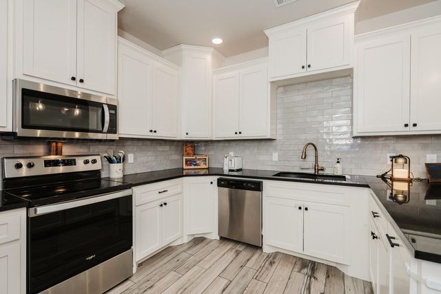 8105 PENSACOLA Avenue, Amarillo, TX 79118