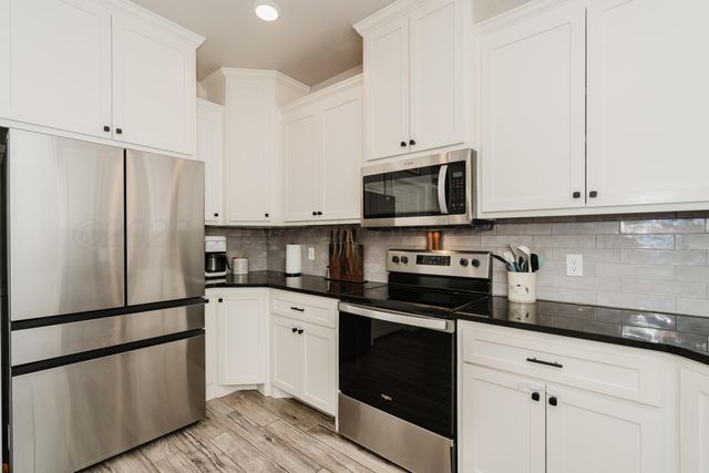 8105 PENSACOLA Avenue, Amarillo, TX 79118