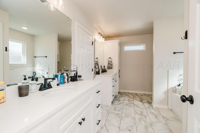 8105 PENSACOLA Avenue, Amarillo, TX 79118