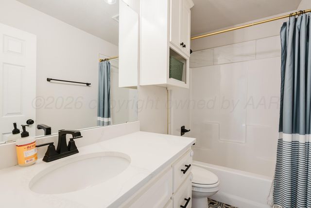 8105 PENSACOLA Avenue, Amarillo, TX 79118