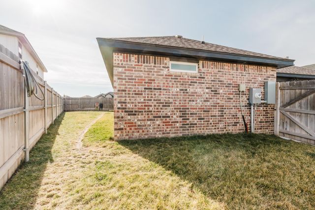 8105 PENSACOLA Avenue, Amarillo, TX 79118