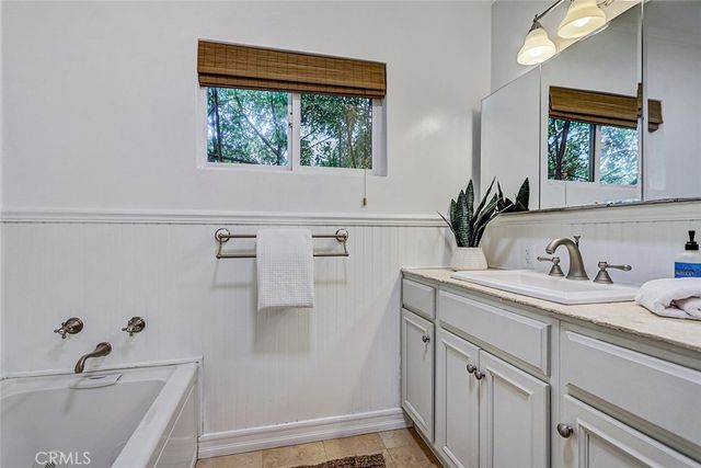 12509 Manor, Hawthorne, CA 90250