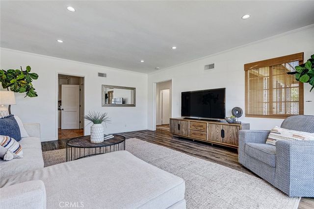 12509 Manor, Hawthorne, CA 90250