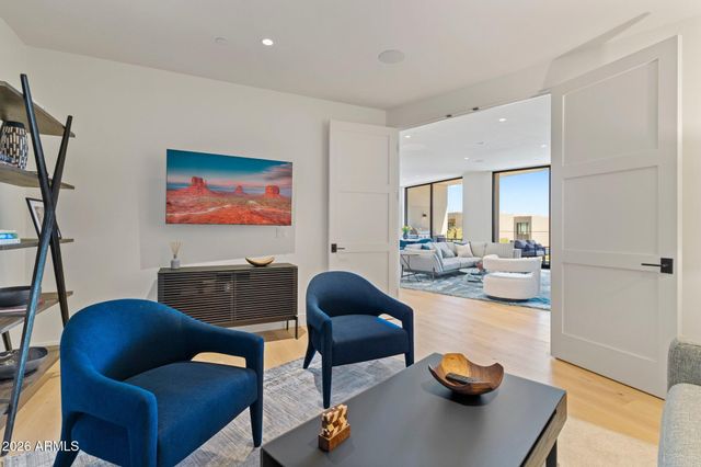 5000 N CAMELBACK RIDGE Drive 208, Scottsdale, AZ 85251