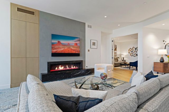 5000 N CAMELBACK RIDGE Drive 208, Scottsdale, AZ 85251