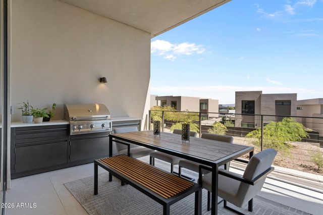 5000 N CAMELBACK RIDGE Drive 208, Scottsdale, AZ 85251