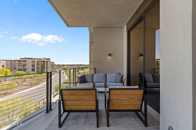 5000 N CAMELBACK RIDGE Drive 208, Scottsdale, AZ 85251