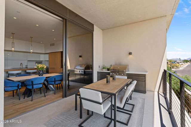 5000 N CAMELBACK RIDGE Drive 208, Scottsdale, AZ 85251