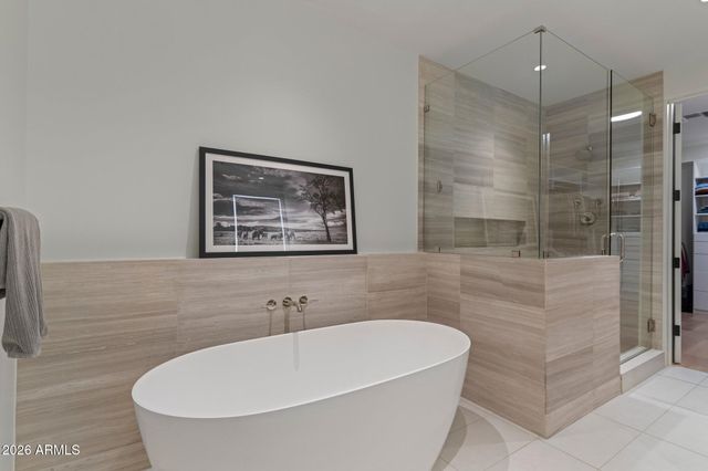 5000 N CAMELBACK RIDGE Drive 208, Scottsdale, AZ 85251