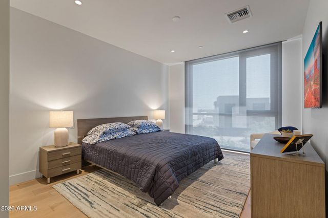 5000 N CAMELBACK RIDGE Drive 208, Scottsdale, AZ 85251