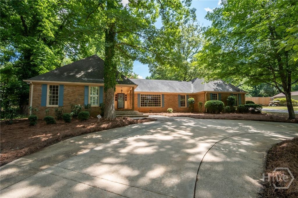 139 Lake Forest Drive, Athens, GA 30607