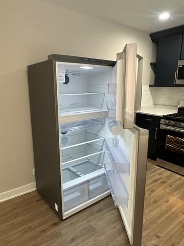 1021 W Vermont Avenue, Chicago, IL 60827