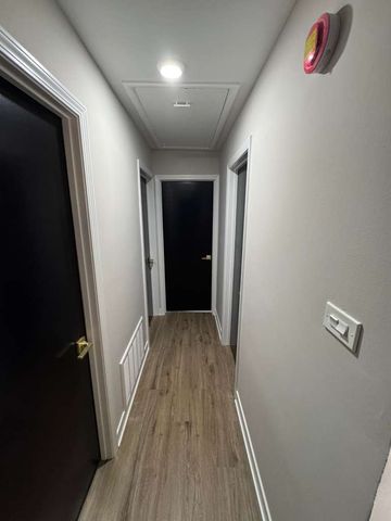 1021 W Vermont Avenue, Chicago, IL 60827