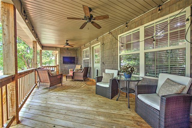 925 Hillcroft Terrace, Cave Springs, AR 72718