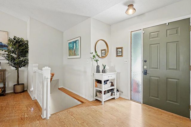 9614 W Chartwell St, Wichita, KS 67205