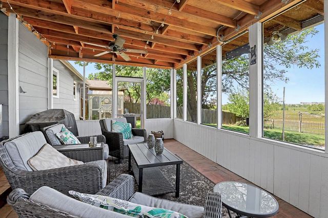 9614 W Chartwell St, Wichita, KS 67205