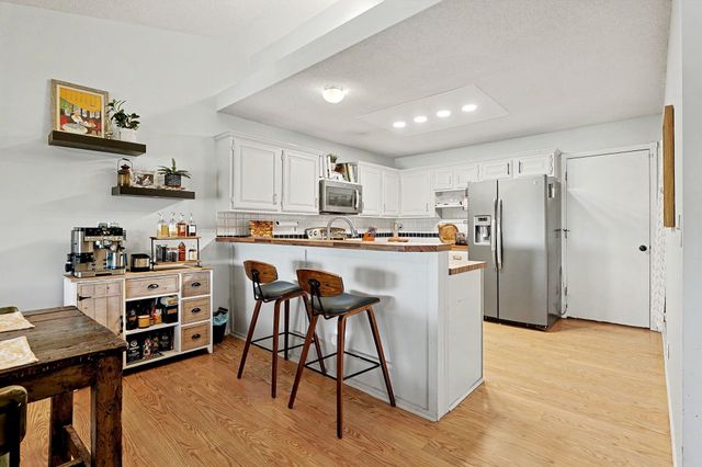 9614 W Chartwell St, Wichita, KS 67205