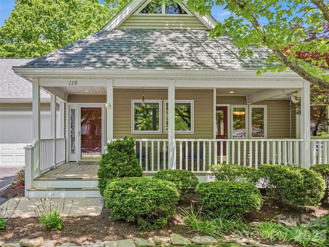 119 Carriage Walk Lane, Hendersonville, NC 28791