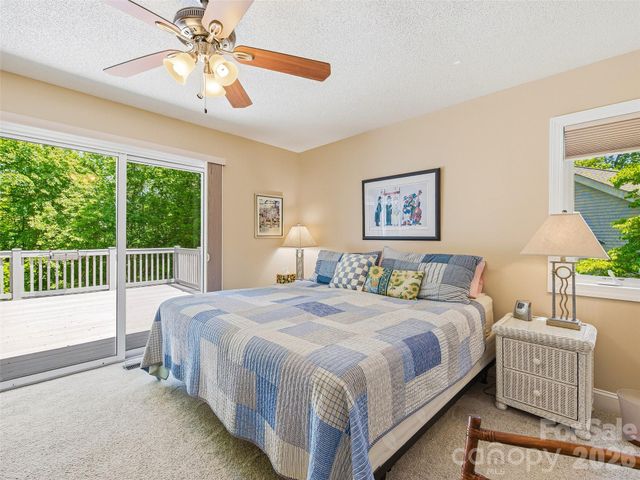 119 Carriage Walk Lane, Hendersonville, NC 28791