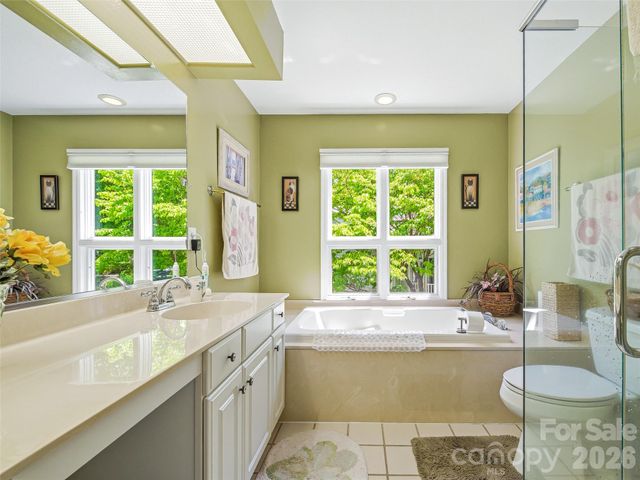 119 Carriage Walk Lane, Hendersonville, NC 28791