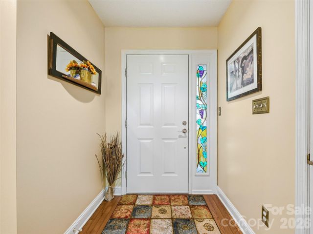 119 Carriage Walk Lane, Hendersonville, NC 28791