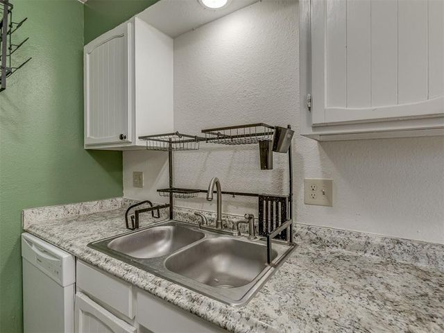 510 Holsey Drive, Noble, OK 73068