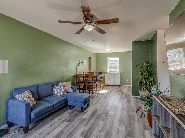 510 Holsey Drive, Noble, OK 73068