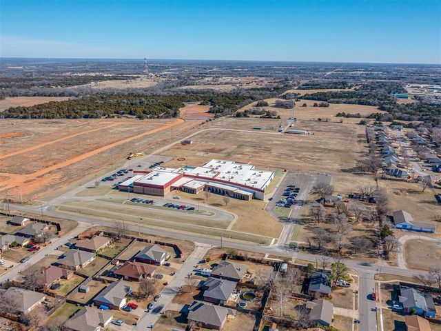 510 Holsey Drive, Noble, OK 73068