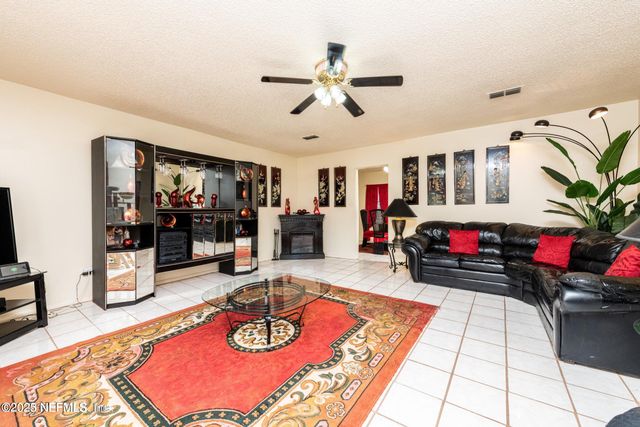 101 HARRIS Street, Palatka, FL 32177