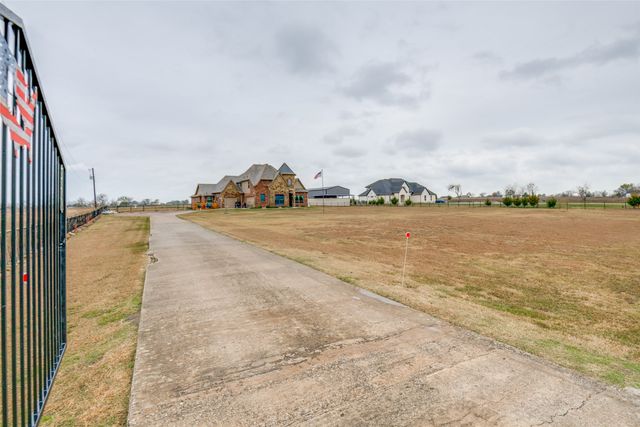 2770 Dowell Road, Mclendon Chisholm, TX 75032