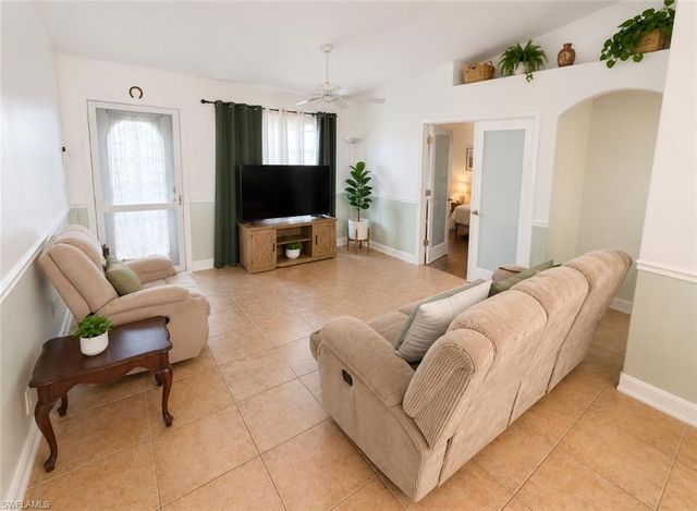 416 Candlewick CIR S, Lehigh Acres, FL 33936