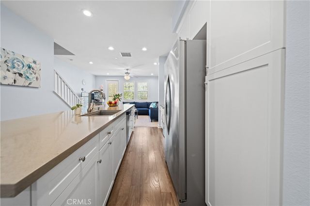 3810 W Kent Avenue 4, Santa Ana, CA 92704