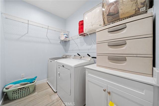 3810 W Kent Avenue 4, Santa Ana, CA 92704